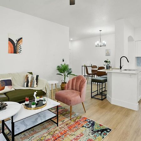 Cozysuites Glendale By The Stadium With Pool 06 エクステリア 写真