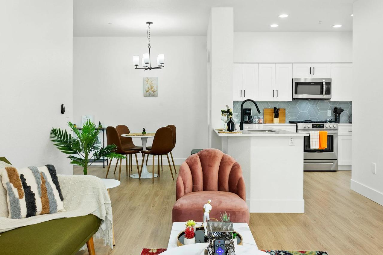 Cozysuites Glendale By The Stadium With Pool 06 エクステリア 写真