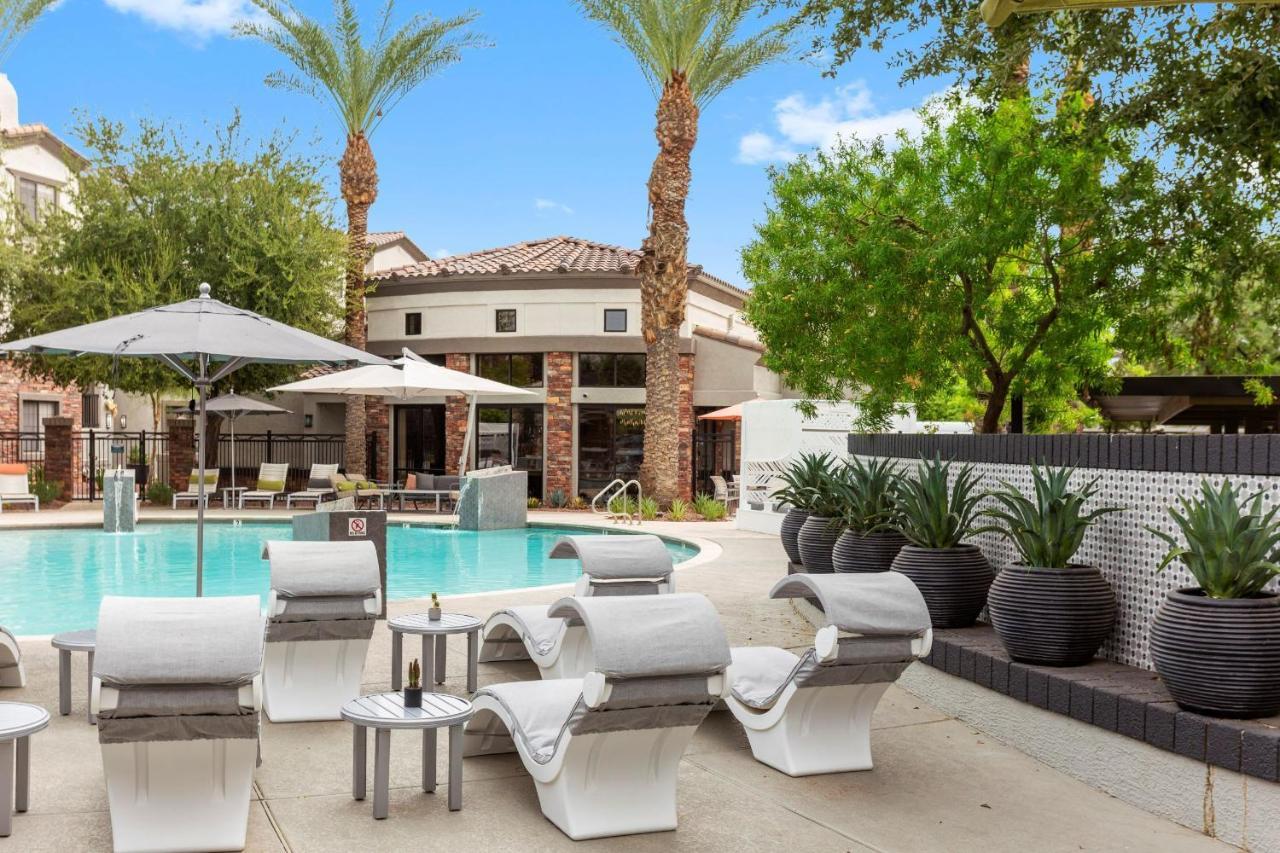 Cozysuites Glendale By The Stadium With Pool 06 エクステリア 写真